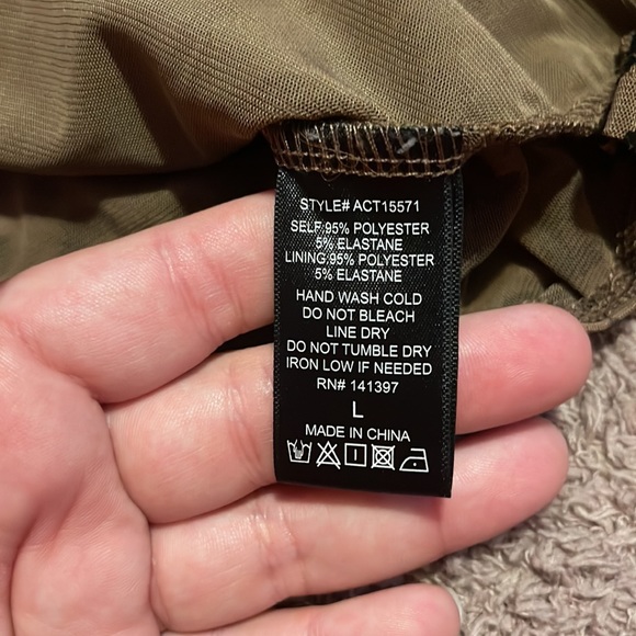 ASTR THE LABEL Leopard-Print Stretch Bodysuit | Size L - Picture 7 of 12